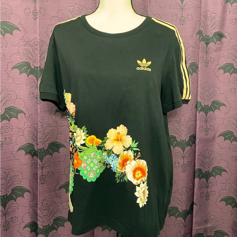 Adidas x Farm Rio tee women’s size small